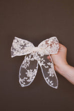 Load image into Gallery viewer, Martha Bow Barrette