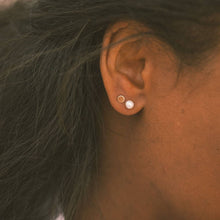 Load image into Gallery viewer, Pearl Stud Earrings