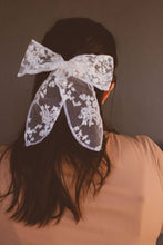 Load image into Gallery viewer, Martha Bow Barrette