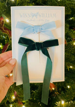 Load image into Gallery viewer, Velvet Knotted Bow