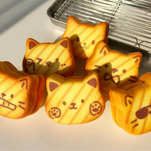 Load image into Gallery viewer, Cat Bread Squishy-Rebound Stress Toy