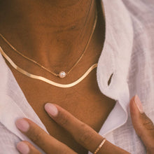 Load image into Gallery viewer, Pearl Choker Necklace