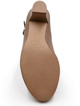 Load image into Gallery viewer, Capezio Jr. Footlight Character Shoe 550