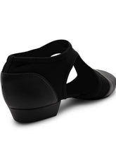 Load image into Gallery viewer, Capezio Pedini® Femme PP323