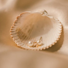 Load image into Gallery viewer, Pearl Stud Earrings