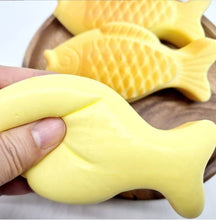 Load image into Gallery viewer, Taiyaki Bread Squishy – Ultra Soft Slow Rising Fidget